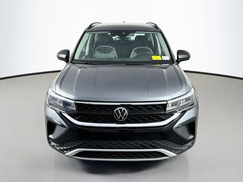 Used 2024 Volkswagen Taos S FWD image 2