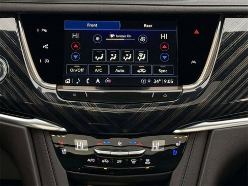 Used 2024 Cadillac XT6 Premium Luxury w/ Technology Package image 32