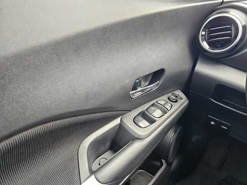 Used 2022 Nissan Kicks SV image 28