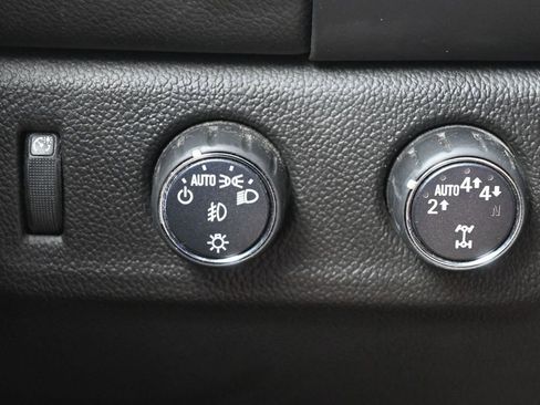 Used 2020 GMC Canyon Denali AWD/4WD image 18