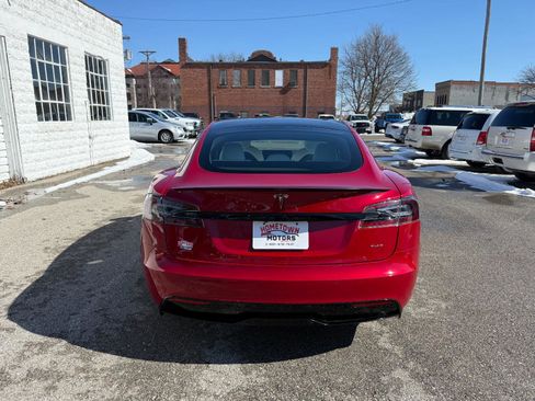 Used 2021 Tesla Model S Plaid image 6