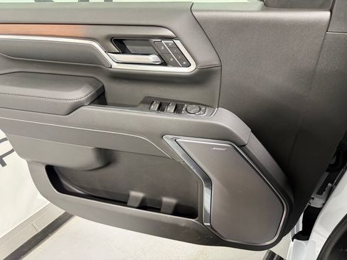 New 2026 GMC Sierra 2500 Denali w/ Max Trailering Package image 11