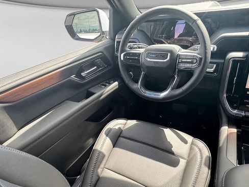 New 2026 GMC Yukon Denali AWD/4WD image 16