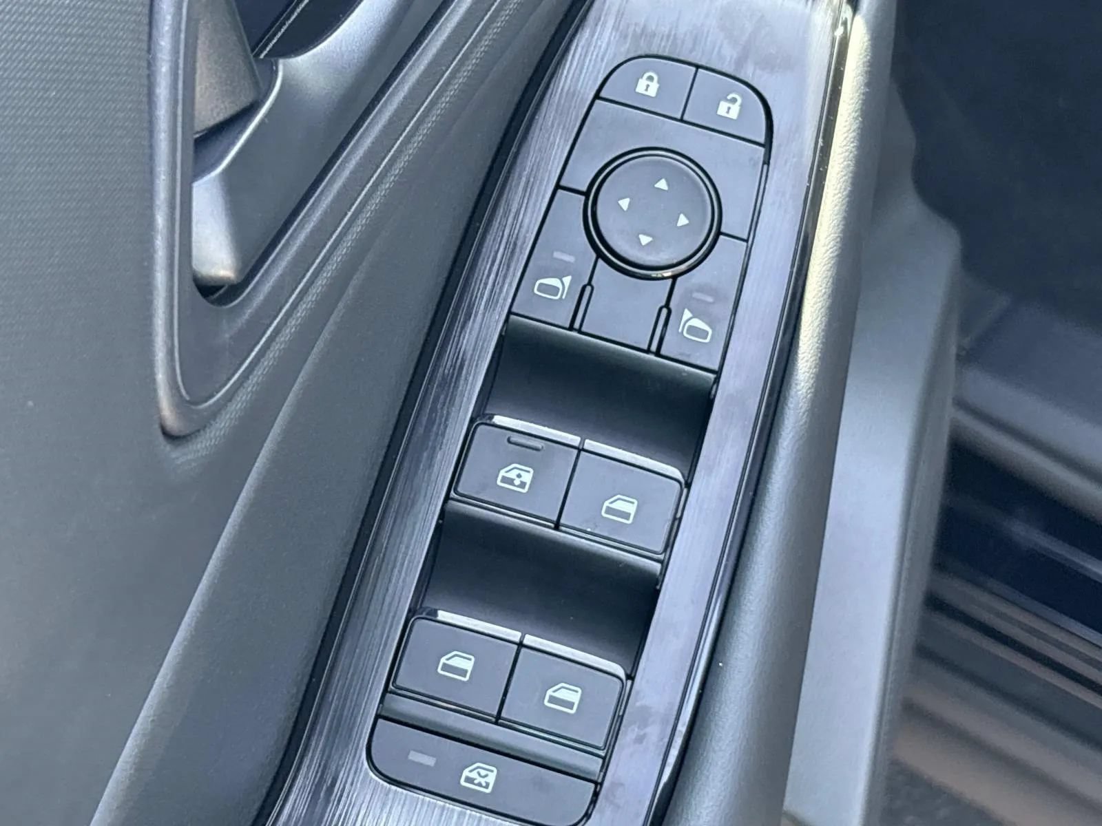 New 2026 Nissan Rogue S FWD image 21