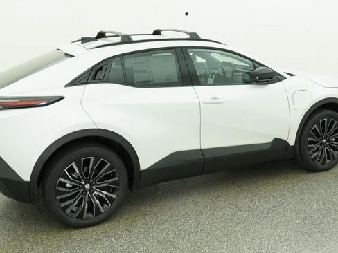 New 2026 Toyota C-HR AWD/4WD image 10