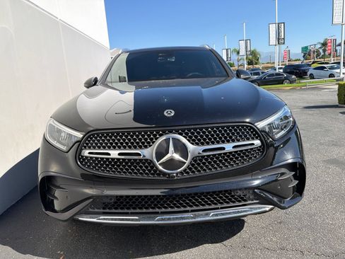 Used 2025 Mercedes-Benz GLC 350e 4MATIC image 8