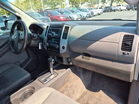 Used 2011 Nissan Xterra S AWD/4WD image 29