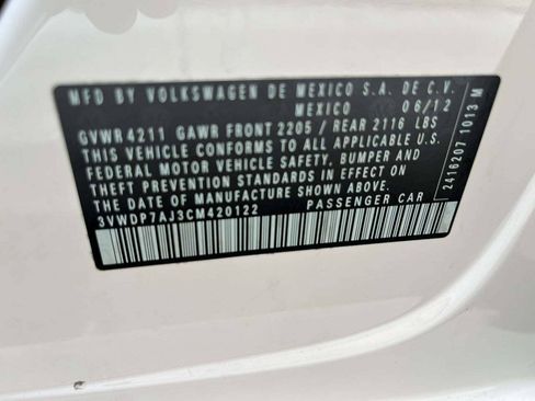 Used 2012 Volkswagen Jetta SE FWD image 18