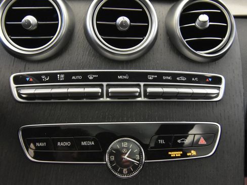 Used 2020 Mercedes-Benz C 300 C 300 4MATIC AWD 2dr Coupe w/ AMG Line image 17