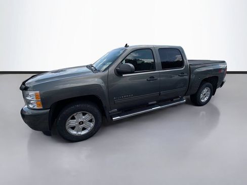 Used 2011 Chevrolet Silverado 1500 LT w/ All-Star Edition AWD/4WD image 8