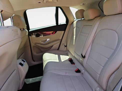 Used 2018 Mercedes-Benz GLC 300 image 13