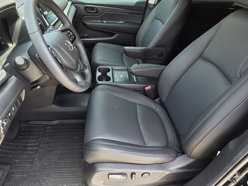 Certified 2026 Honda Odyssey EX-L image 13