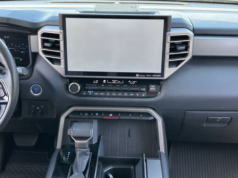 Used 2023 Toyota Sequoia Limited AWD/4WD image 19