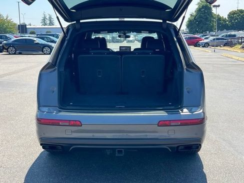 Used 2018 Audi Q7 3.0T Prestige w/ Prestige Package AWD/4WD image 12