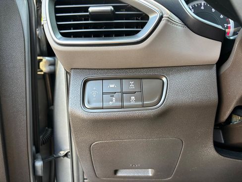 Used 2019 Hyundai Santa Fe SE AWD/4WD image 15