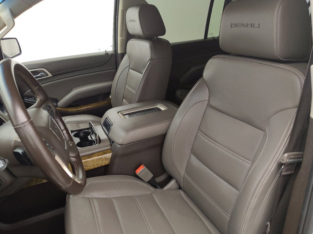 Used 2017 GMC Yukon XL Denali w/ Open Road Package AWD/4WD image 17