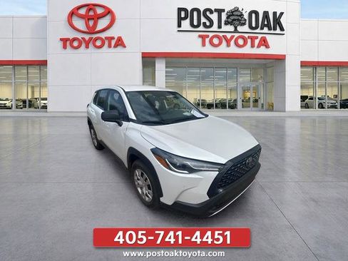 Used 2025 Toyota Corolla Cross L FWD image 1