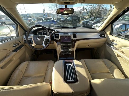 Used 2014 Cadillac Escalade ESV Premium AWD/4WD image 4