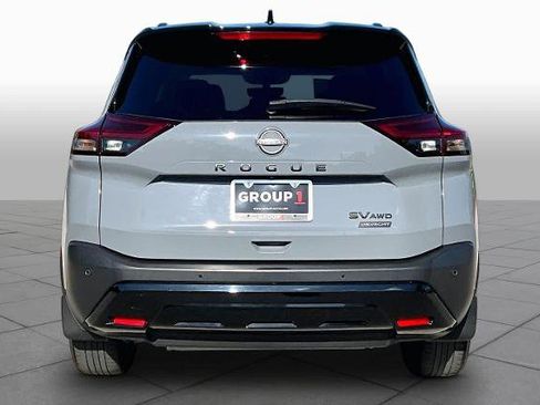 Used 2023 Nissan Rogue SV w/ SV Premium B Package AWD/4WD image 5