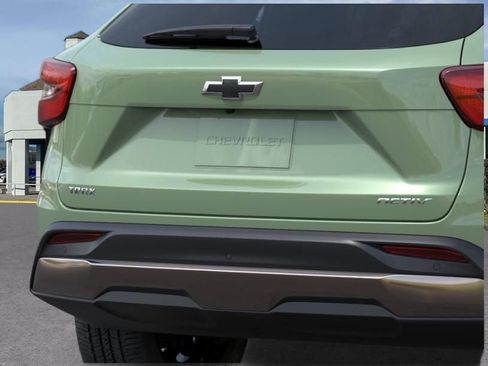 New 2026 Chevrolet Trax ACTIV w/ Driver Confidence Package FWD image 14