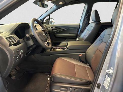 New 2026 Honda Ridgeline Black Edition image 9