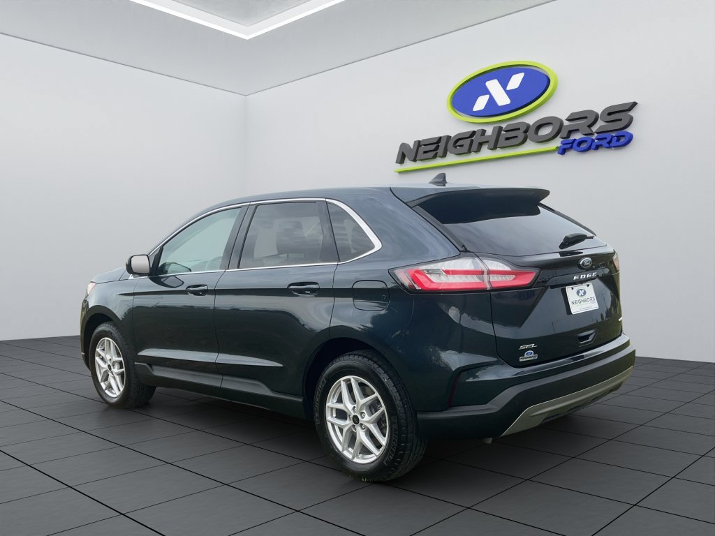 Used 2024 Ford Edge SEL w/ Convenience Package AWD/4WD image 4