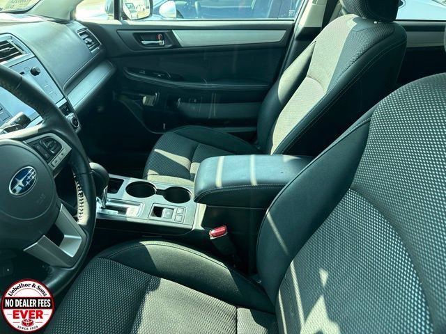 Used 2017 Subaru Outback 2.5i Premium AWD/4WD image 3