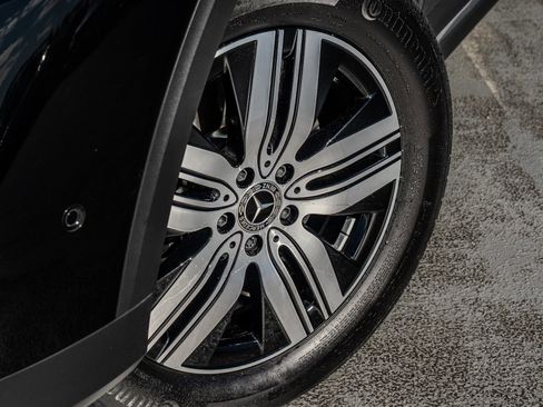 Used 2023 Mercedes-Benz EQB 250+ image 11