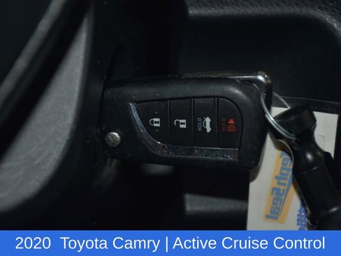 Used 2020 Toyota Camry SE w/ Carpet Mat Package FWD image 14