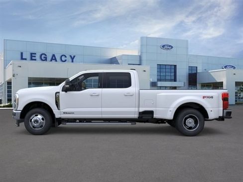 New 2026 Ford F350 Lariat AWD/4WD image 3