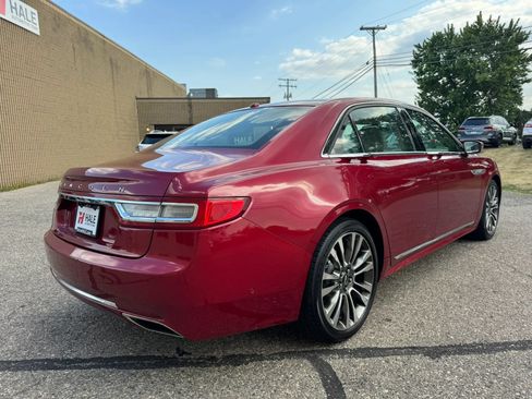 Used 2017 Lincoln Continental Select w/ Technology Package FWD image 9