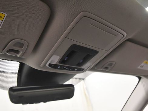 Used 2025 Honda Pilot Elite image 27