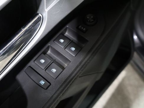 Used 2016 Chevrolet Equinox LS image 12