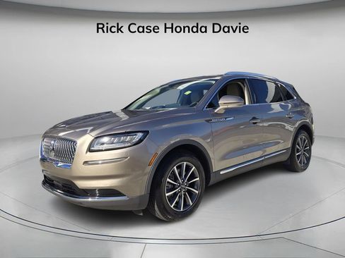 Used 2021 Lincoln Nautilus FWD image 7