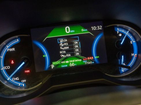 Used 2020 Toyota RAV4 XSE w/ XSE Grade Weather Package image 19