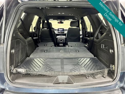 Used 2021 Chevrolet Tahoe LT w/ Luxury Package AWD/4WD image 20