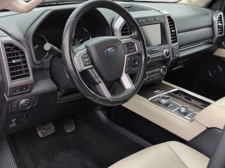Used 2019 Ford Expedition Platinum video 2