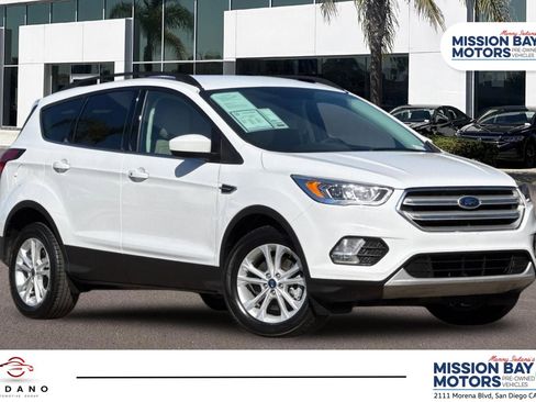Used 2019 Ford Escape SEL AWD/4WD image 1