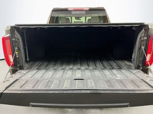 Used 2020 GMC Sierra 1500 SLT w/ SLT Premium Package AWD/4WD image 10