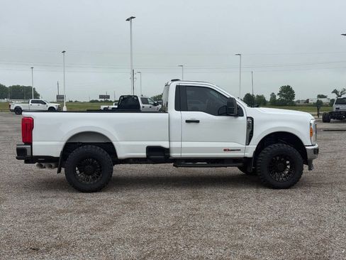 Used 2023 Ford F250 XLT AWD/4WD image 4