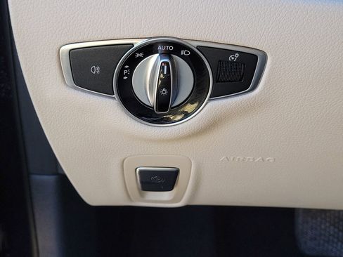 Used 2022 Mercedes-Benz E 350 Sedan image 27