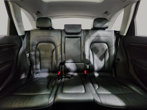 Used 2013 Audi Q5 2.0T Premium w/ Convenience Pkg image 24