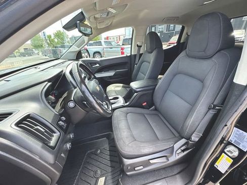 Used 2021 Chevrolet Colorado LT w/ Redline Special Edition AWD/4WD image 17