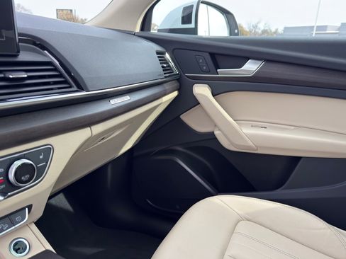 Certified 2023 Audi Q5 2.0T Premium w/ Convenience Package image 23