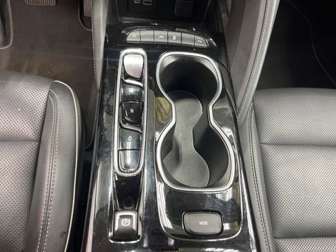 Used 2023 Buick Envision Essence image 25