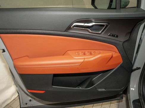 New 2026 Kia Sportage SX image 13