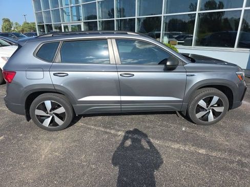 Used 2023 Volkswagen Taos S w/ Driver Assistance Package AWD/4WD image 9