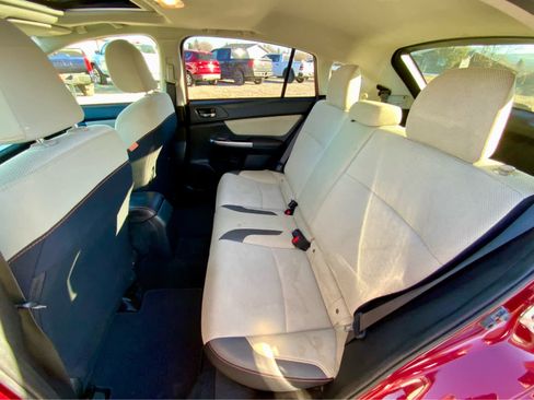 Used 2016 Subaru Crosstrek 2.0i Premium w/ Moonroof Package image 21