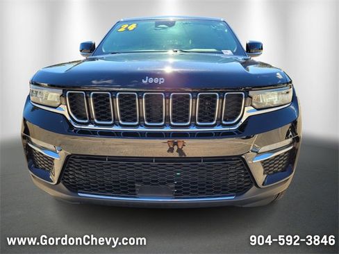 Used 2024 Jeep Grand Cherokee Limited image 9