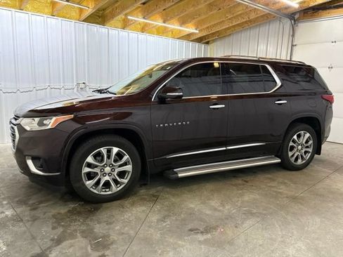 Used 2020 Chevrolet Traverse Premier w/ LPO, Floor Liner Package FWD image 4